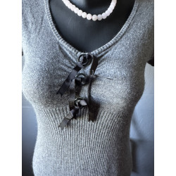 Robe maille grise Sinéquanone vintage – Coupe cintrée – Détail rubans – Années 2000