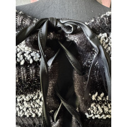 Pull noir & blanc NAF NAF – Dos lacé – Maille métallisée 36-38