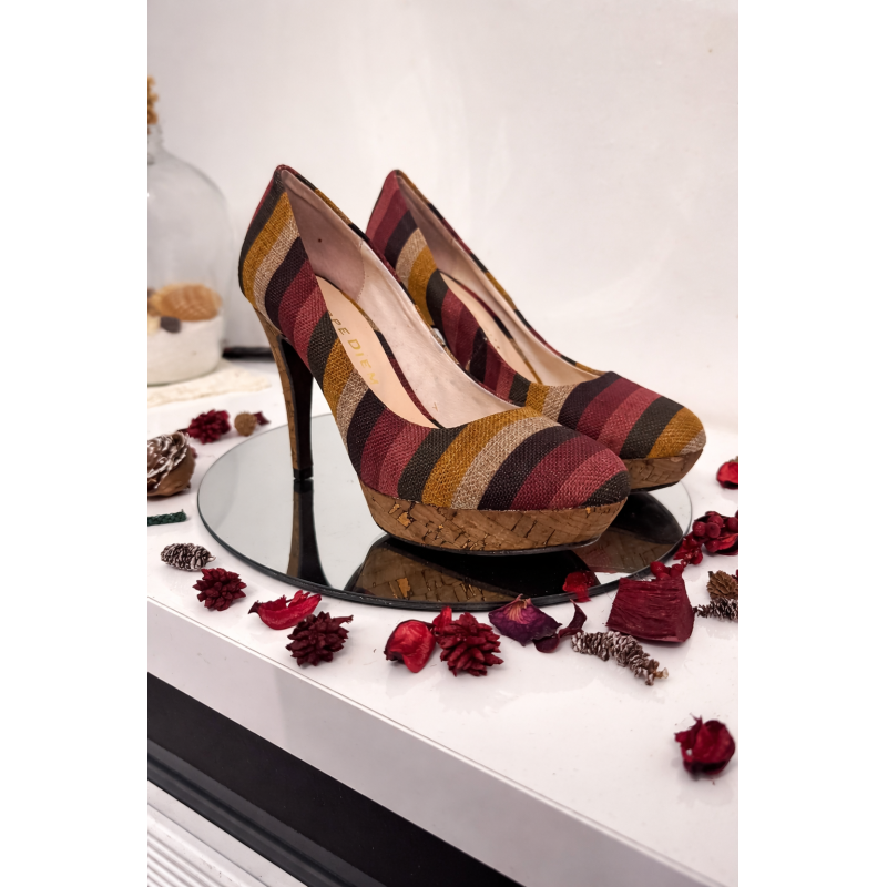 Escarpins Carpe Diem T38 talons 12 cm plateforme multicolore liège