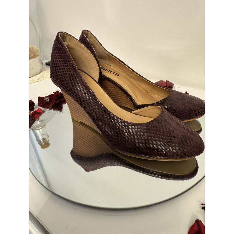 Escarpins compensés Liberto T37 bordeaux effet python