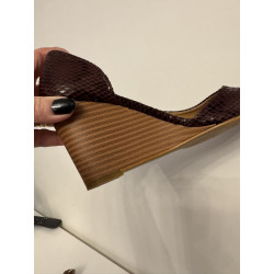 Escarpins compensés Liberto T37 bordeaux effet python